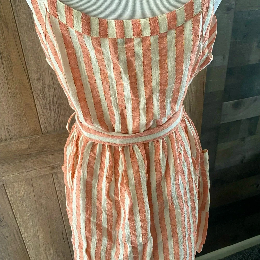 NWT LUSH Button front tank dress with a tie waist and pockets! 100% Cotton - Picture 10 of 12